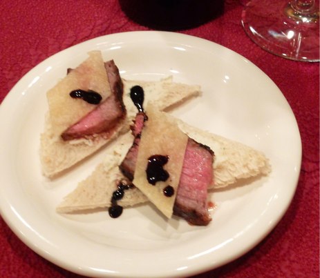Beef Crostini with Balsamic Drizzle and Parmesan Crisps